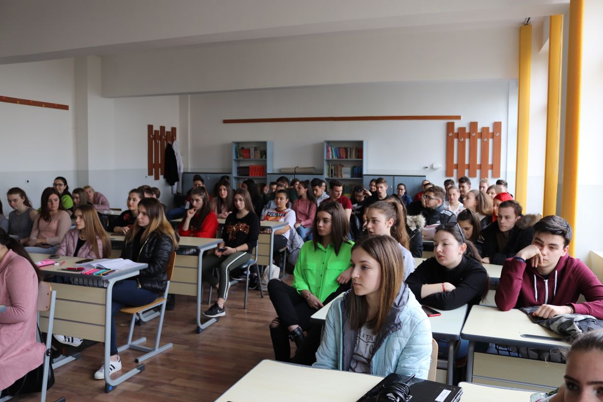 Caravană de promovare a centrului medical universitar Târgu Mureș