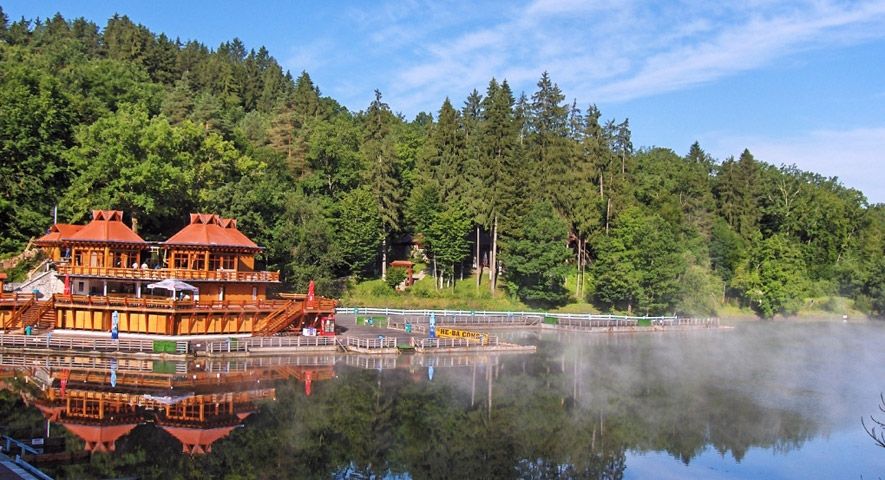 TURIȘTI ÎN MUREȘ: Numărul sosirilor a crescut, cel al înnoptărilor a scăzut