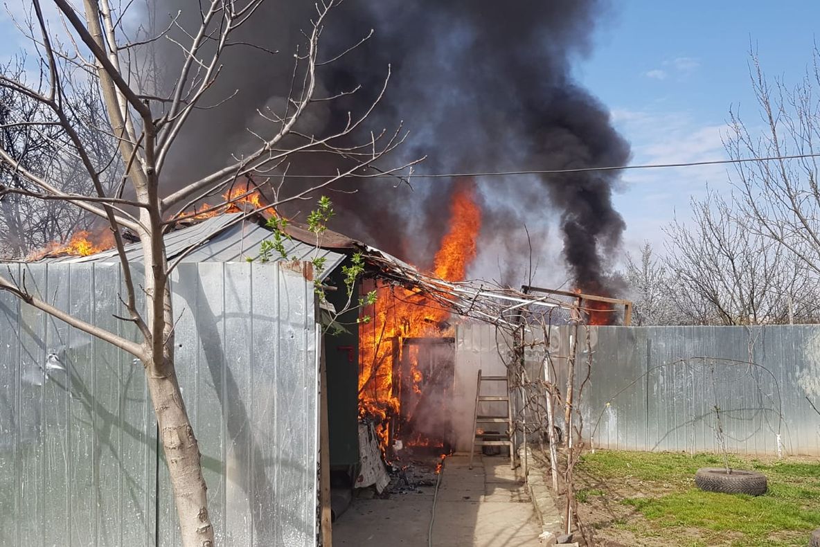 Sâmbătă în flăcări, în județul Mureș. Incendii de dimineață până noaptea