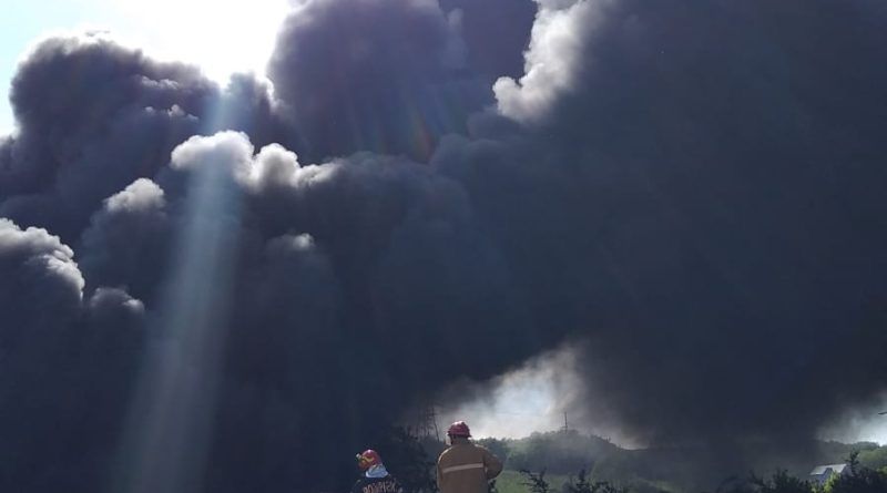 INCENDIU ȘI FUM GROS LA CORUNCA