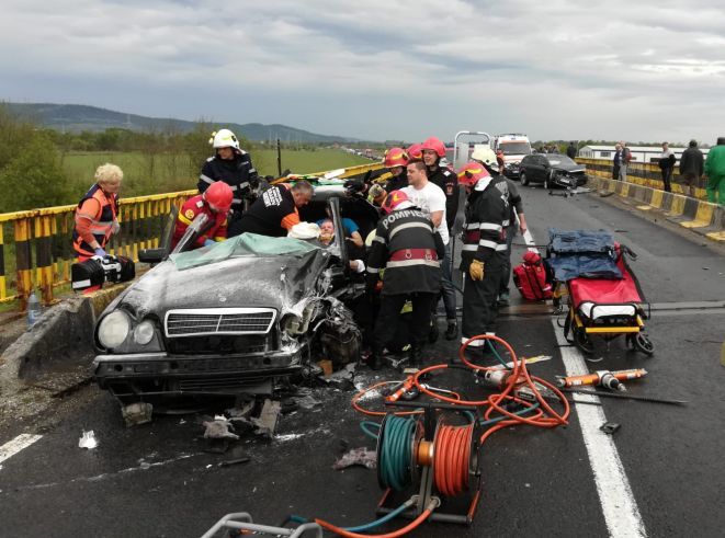Accident între Câmpenița și Săbed. Victimă, o femeie de 27 de ani
