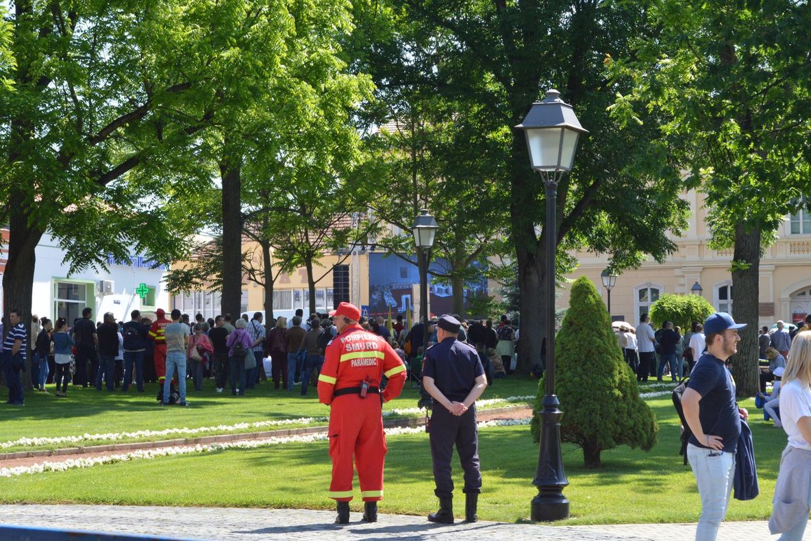 INEDIT: Studenții din Târgu Mureș reciclează materialele de studiu din sesiune