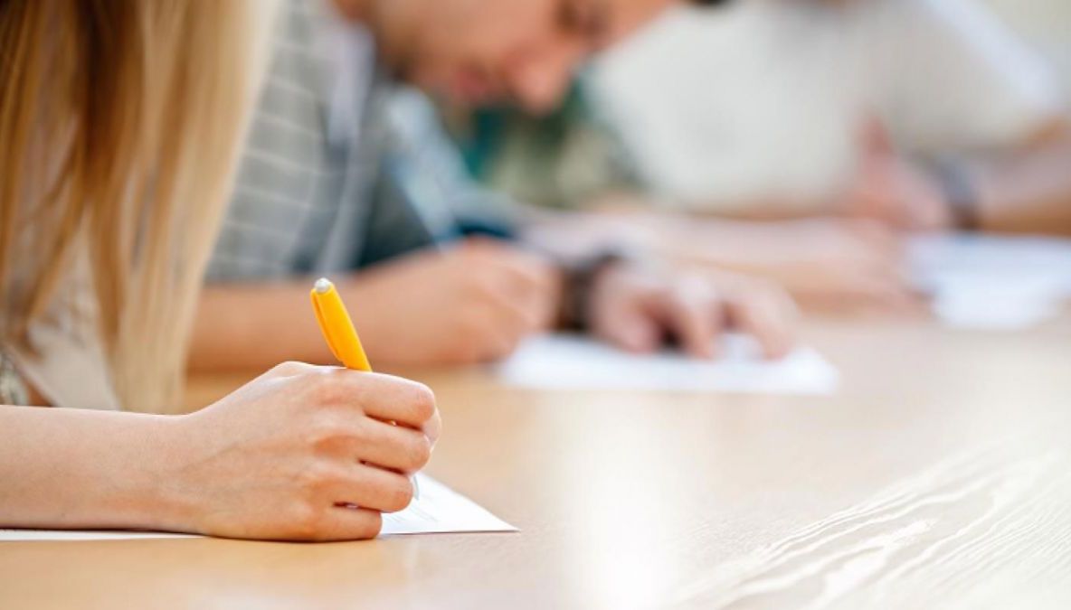 Un elev de la "Unirea" a obținut singura medie 10 la examenul de Bacalaureat, în județul Mureș