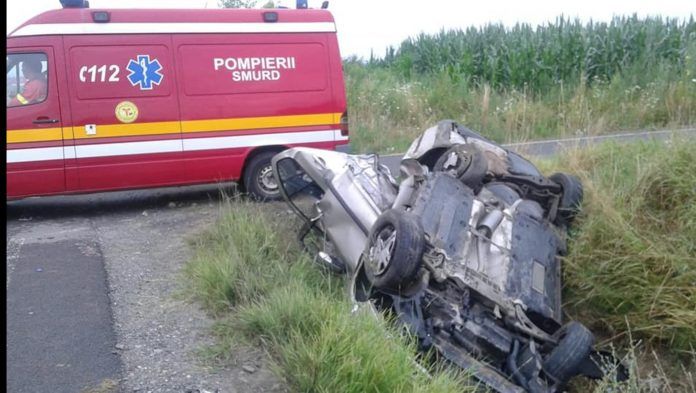 ACCIDENT LA DANEȘ: A încercat să evite trei cai și a intrat într-un cap de pod