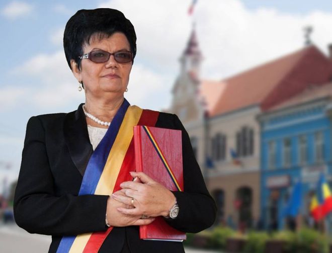 Maria Precup cere suspendarea ordinului de prefect prin care s-a dispus încetarea mandatului de primar