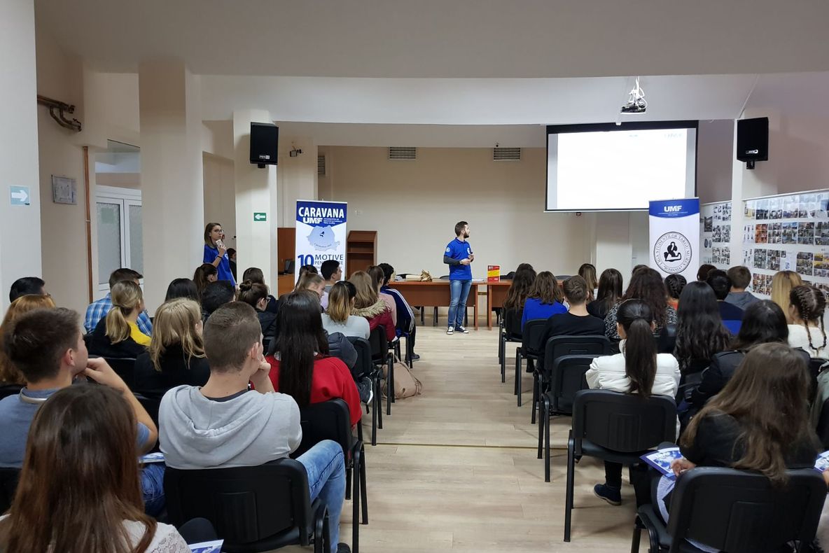 ÎNCEPE CARAVANA: UMFST Târgu Mureș se promovează în 40 de licee din țară