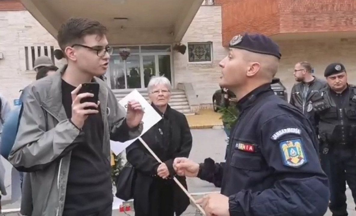 Elevul care a apostrofat-o pe Dăncilă, amendat după...5 luni