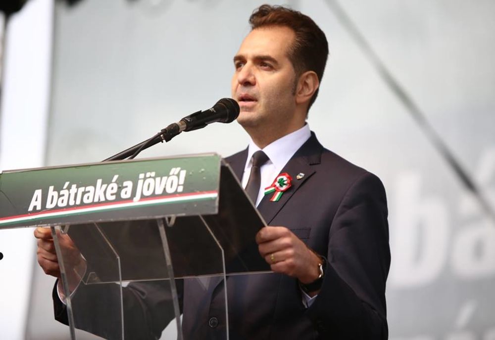 Primarul din Sfântu Gheorghe după amenda pentru steagurile maghiare: „Dacă cineva crede că prin decizii administrative poate fi limitată dragostea noastră faţă de simbolurile noastre naţionale se înşeală”