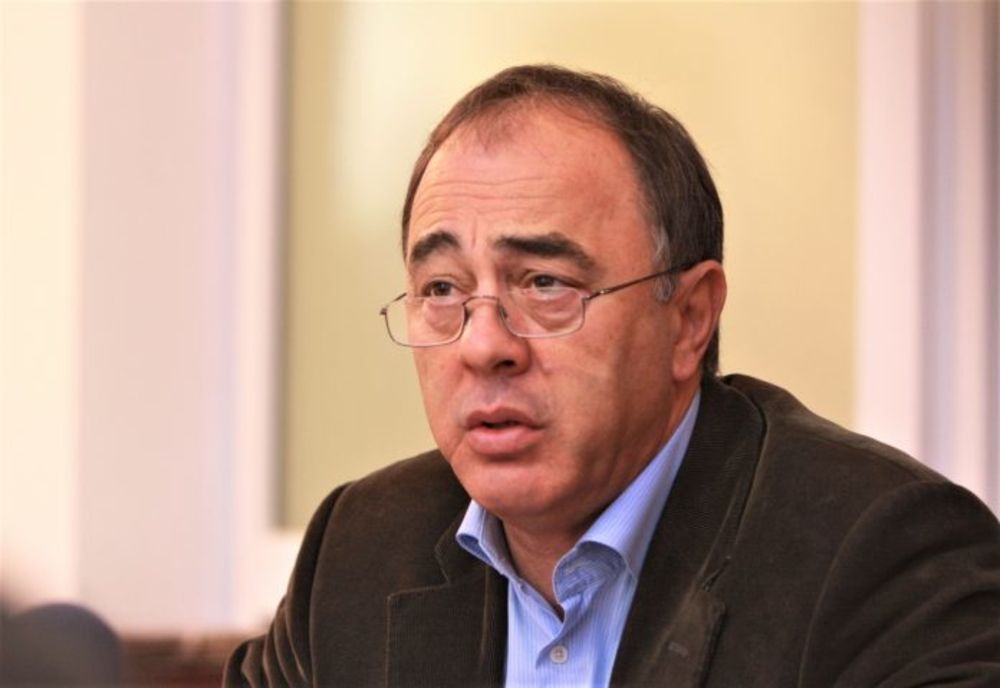 1000 de oameni, chemați vineri la miting, împotriva lui Dorin Florea