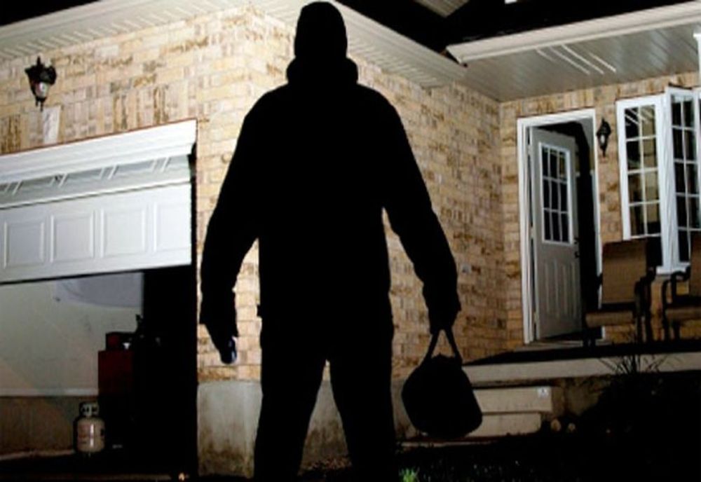 Hoț din Luduș, prins la două zile după ce a jefuit o casă