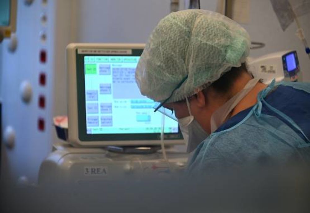 PESTE MEDIA NAȚIONALĂ! 17% din infectările cu COVID din județul Mureș sunt cadre medicale