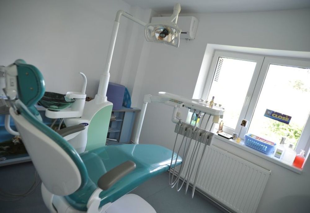 Al doilea cabinet școlar stomatologic cu dotări de ultimă generație la Târgu Mureș