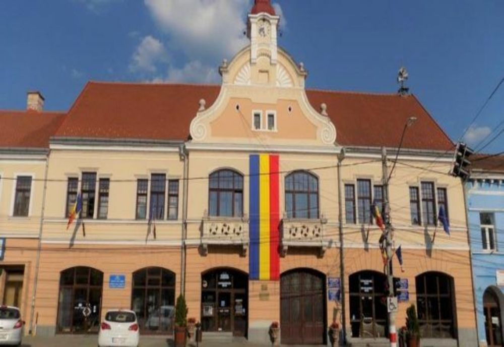 Serviciul Public Comunitar Local de Evidență a Persoanelor din cadrul Primăriei Reghin funcționează în preziua și ziua votului! Vezi orarul și cum poți intra în posesia cărții de identitate