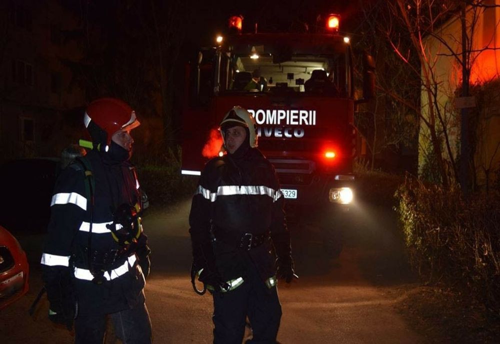 Incendii în Sighişoara şi Reghin! Au intervenit pompierii mureşeni cu mai multe autospeciale
