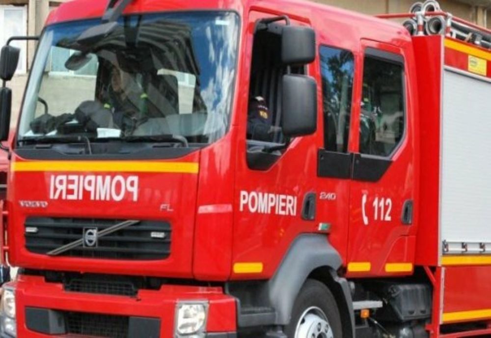 21 de persoane evacuate dintr-un cămin studenţesc din Târgu Mureş