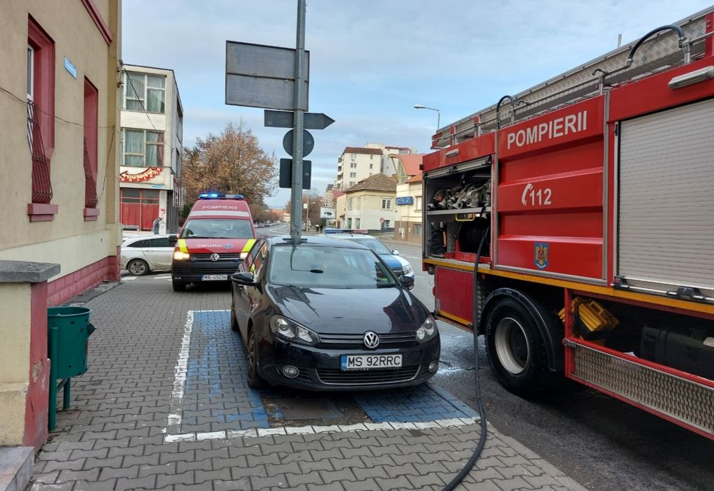Incendiu la o şcoală din Târgu Mureş (FOTO)