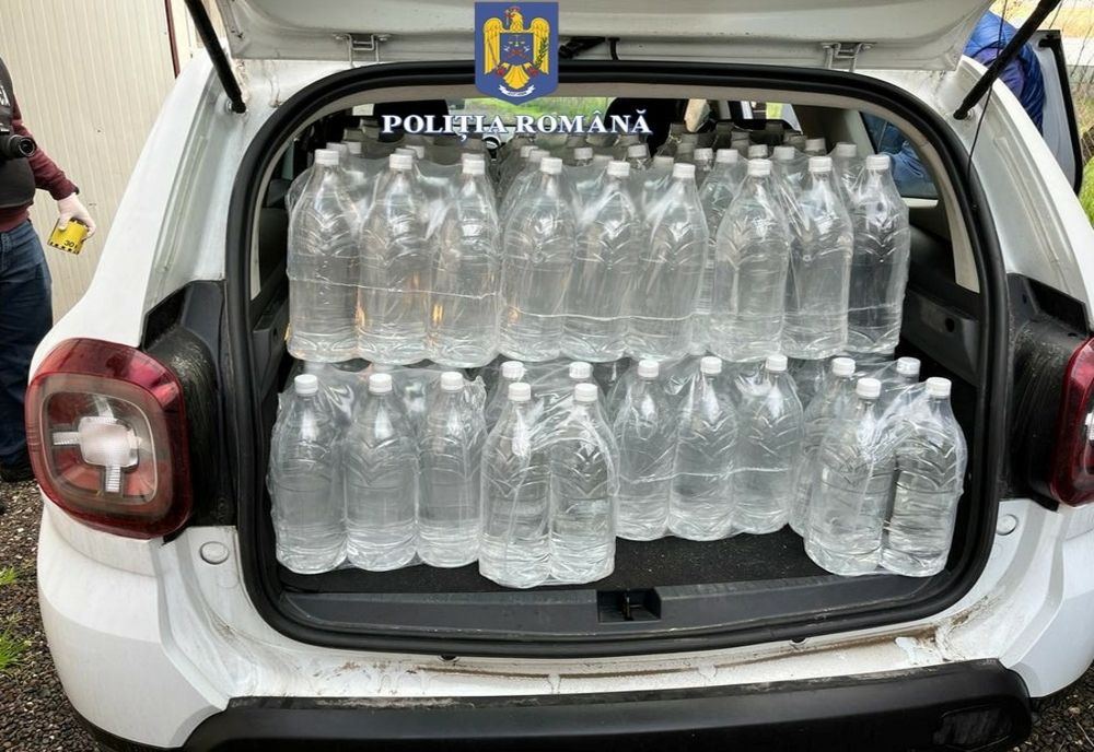 Polițiştii au confiscat peste 600 de litri de alcool în valoare de aproape 25.000 de lei
