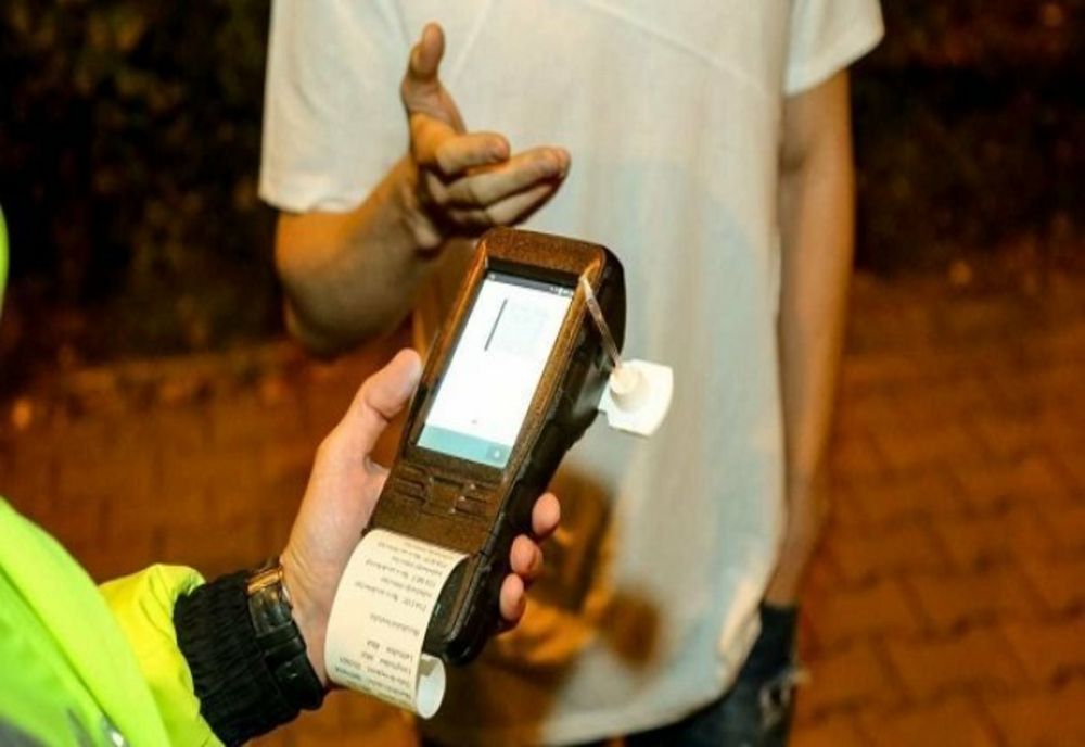 Mureş: Peste 100 de şoferi testaţi cu aparatul etilotest sau DrugTest