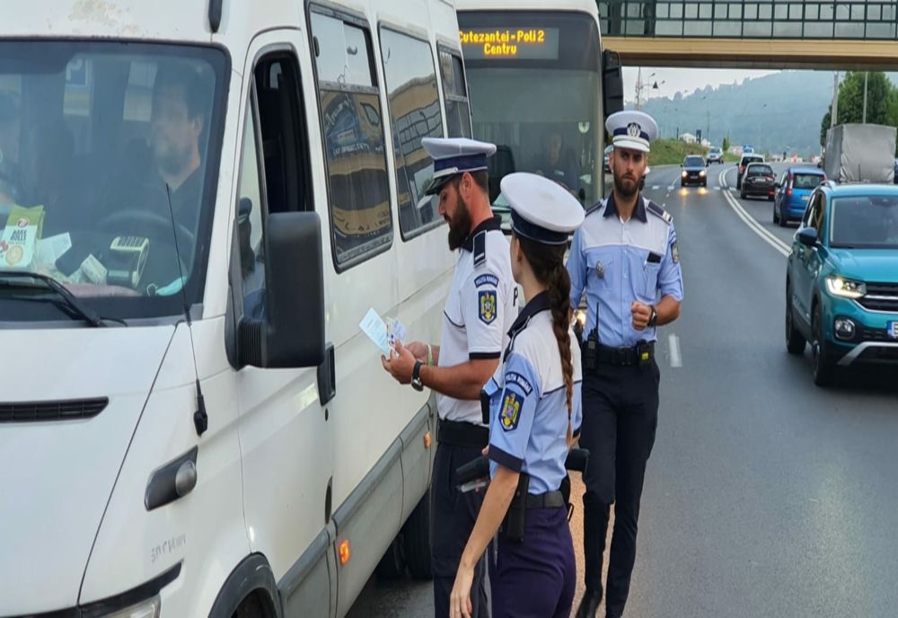 Acţiune de verificare a transportului de persoane în Târgu Mureş! Au fost aplicate mai multe amenzi