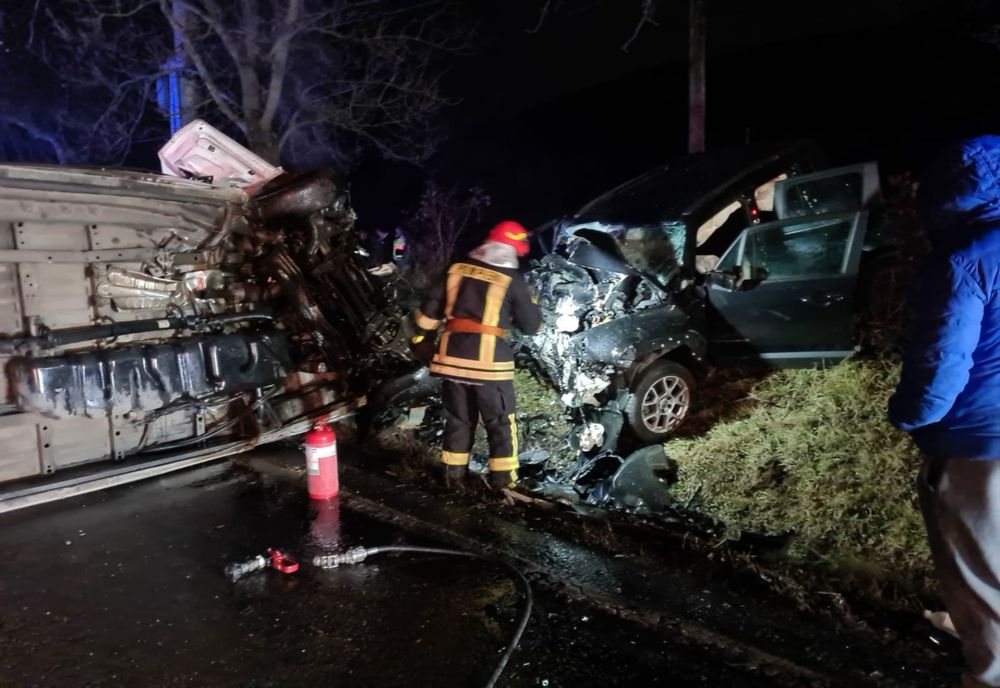 Grav accident în Mureş! Patru persoane au fost rănite (FOTO)