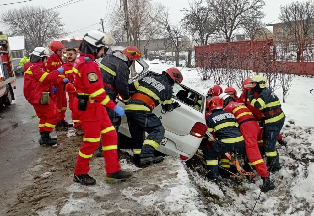 Accident în Nicolești! O femeie a fost grav rănită