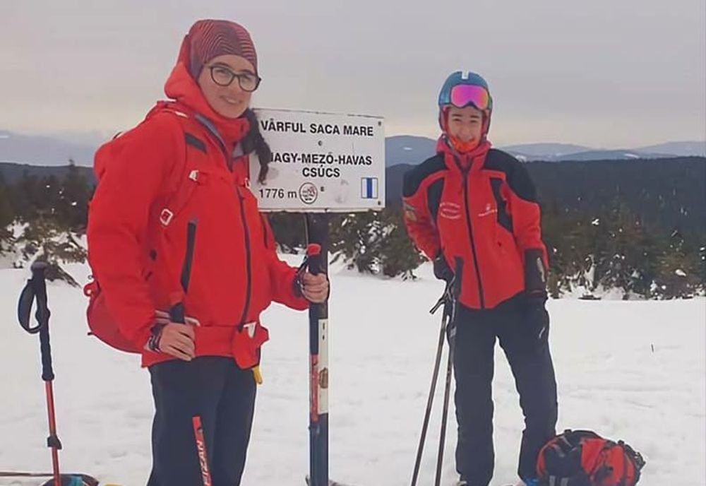 Premieră națională la Salvamont Mureș! Două surori au devenit salvamontiṣti profesioniṣti (FOTO)