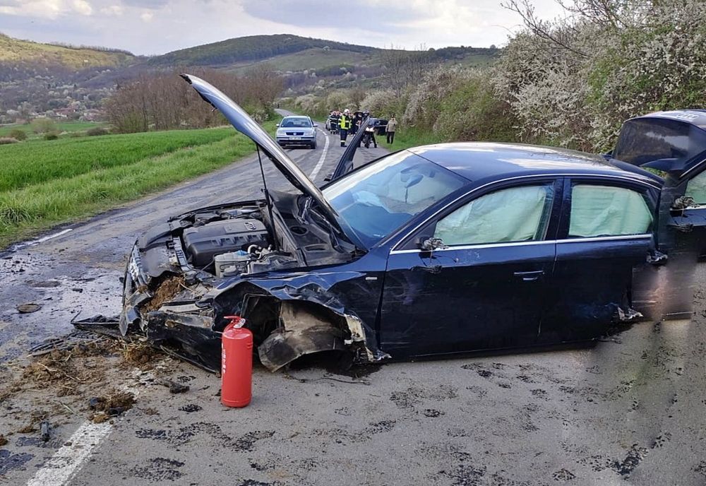 Accident în Deleni! Un copil de 6 ani, grav rănit