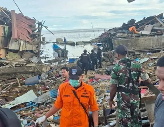 Cel puțin 38 de morți după cutremurul cu magnitudine 7,7 din Indonezia (bilanț actualizat)