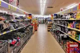 Românii strâng cureaua! România, lider în Uniunea Europeană la scăderea comerțului cu amănuntul