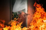 Incendiu la o casă din Miercurea Nirajului, în această dimineață