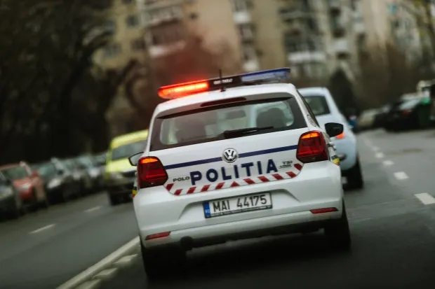 mesajul-politiei-romane-dupa-ce-politistul-acuzat-de-pedofilie-a-fost-arestat-preventiv-ai-auzit-502226