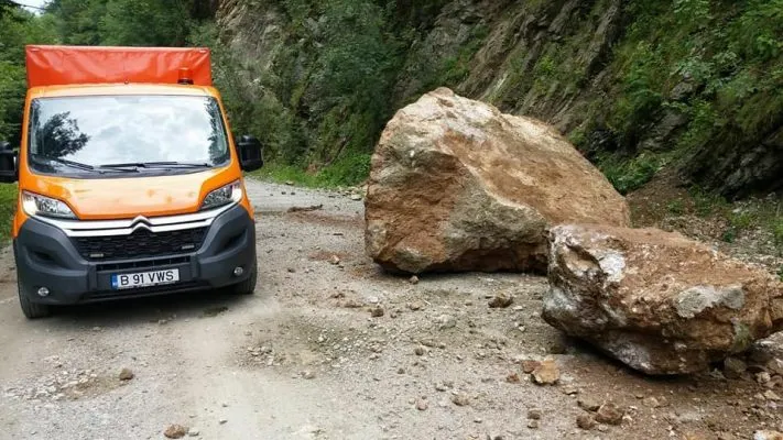 caderi-stanci-restrictii-e1534101649844