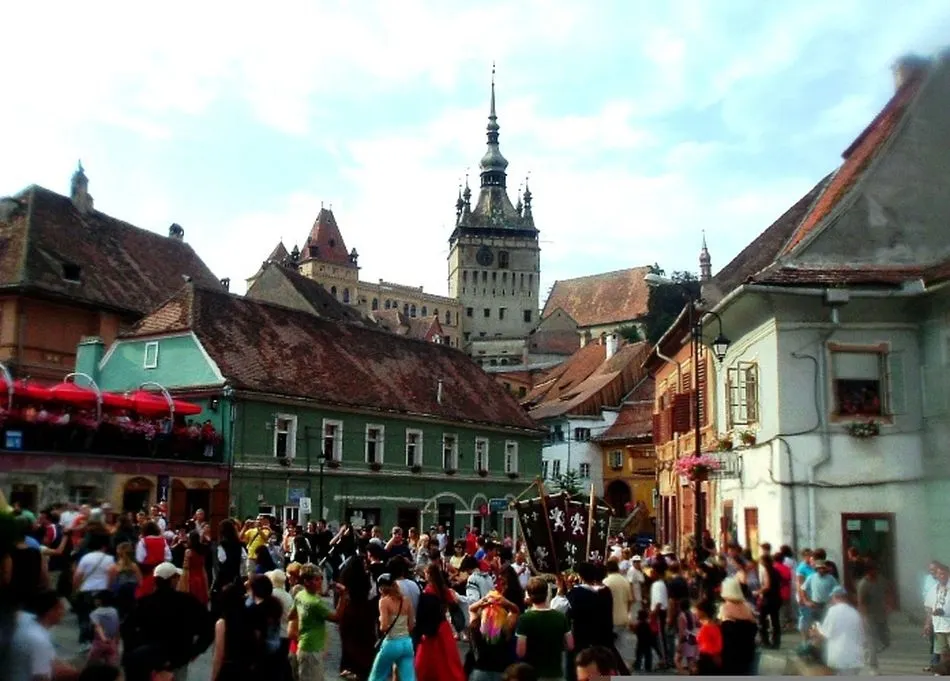 festivalul-medieval-de-la-Sighisoara-950