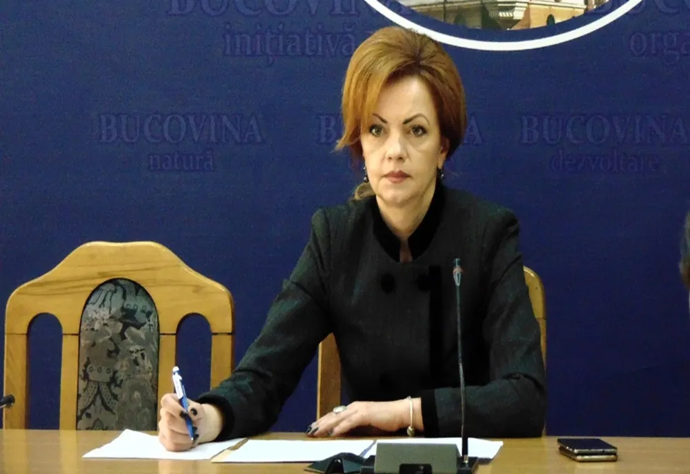 Prefectul județului Suceava, Mirela Adomnicăi, și-a depus demisia din funcție