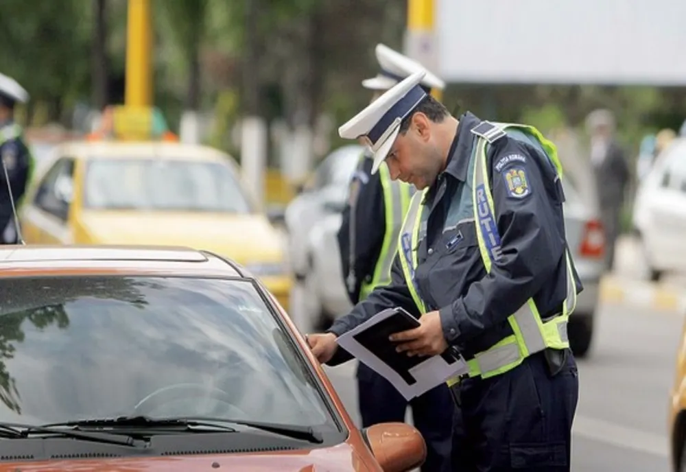 Peste 100 de șoferi, lăsați fără permise de polițiștii din Mureș