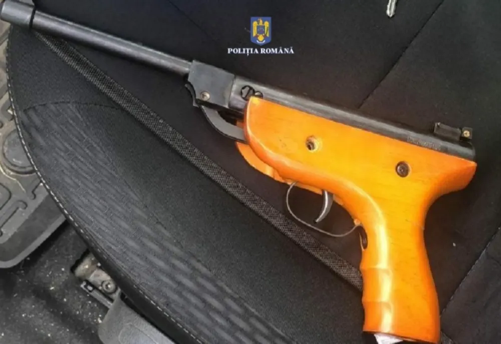 Femeie împuşcată în picior de un tânăr de 16 ani