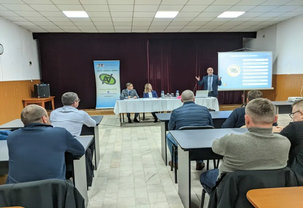 Activitate antidrog adresată militarilor la Târgu Mureș (FOTO)