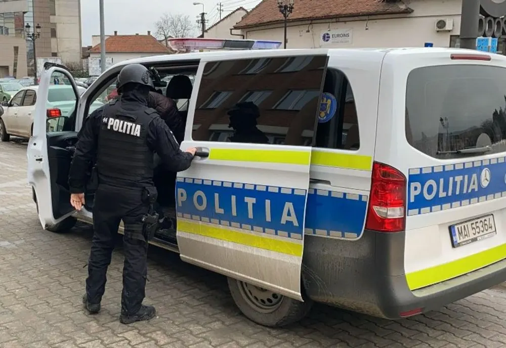 Percheziţii în Târgu Mureş! 6 minori şi adolescenţi au fost reţinuţi