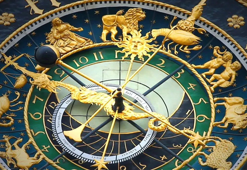 Horoscopul zilei, sâmbătă, 7 octombrie 2023. Zodiile, la răscruce: Compasiune sau luptă. Cine va alege înțelept