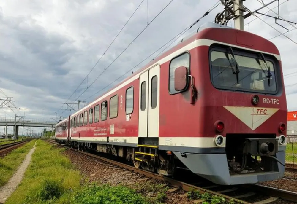 La un pas de tragedie: Două trenuri aproape să se ciocnească în gara din Sighişoara