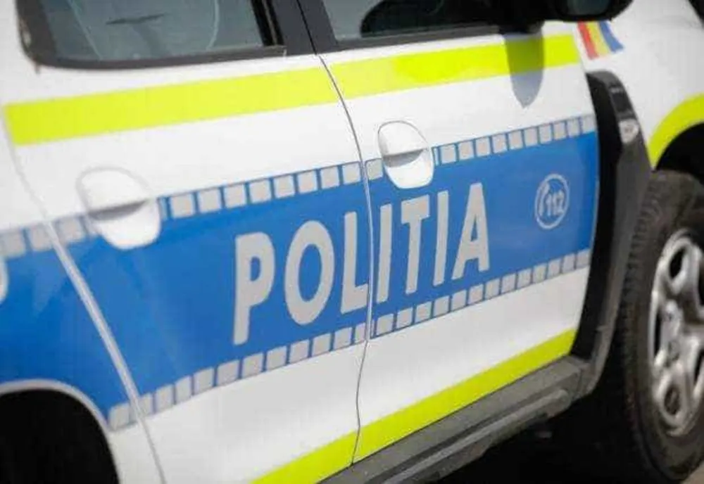 ADOLESCENȚI DE 15 ANI, ÎN AREST LA DOMICILIU DUPĂ CE AU FURAT O MAȘINĂ. DE UNDE AU SUSTRAS CHEILE