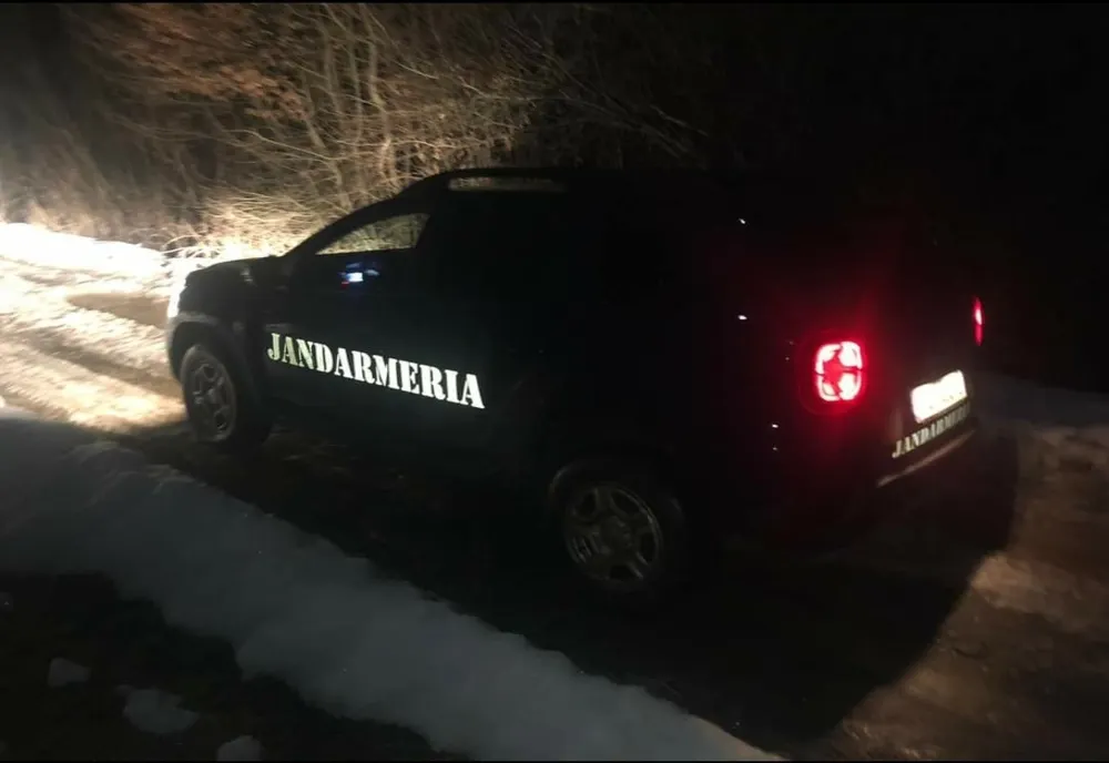 JANDARMII MONTANI ÎI SFĂTUIESC PE TURIȘTI SĂ EVITE TRASEELE DIFICILE ÎN CAZ DE VREME REA