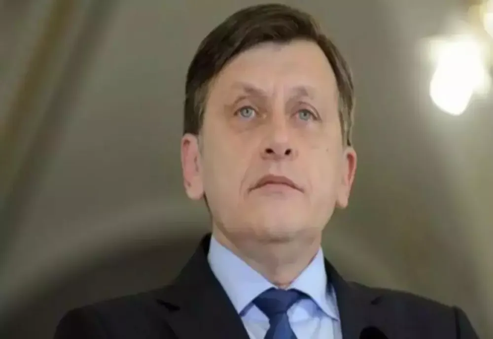 CRIN ANTONESCU EXCLUDE RETRAGEREA DIN CURSA PENTRU COTROCENI ÎN FAVOAREA LUI ILIE BOLOJAN: „NU SE PUNE PROBLEMA”