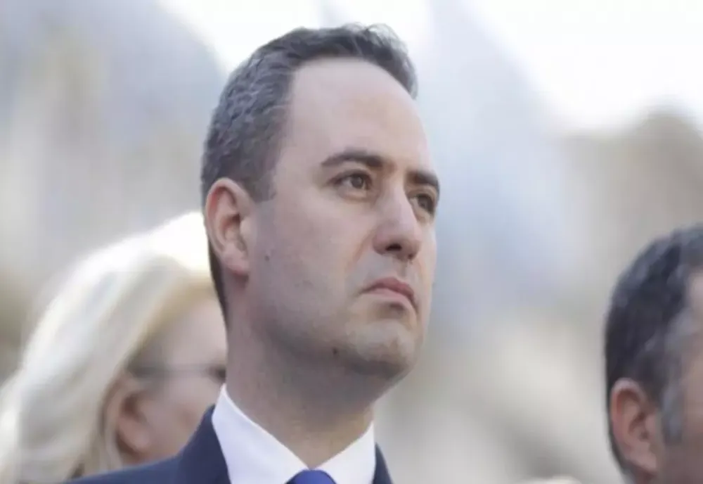 NAZARE, MESAJ TRANȘANT PENTRU BUGETARI: NU SE BLOCHEAZĂ SALARIILE ȘI PENSIILE. „E TIMPUL PENTRU TĂIERI, DAR FĂRĂ PANICĂ”
