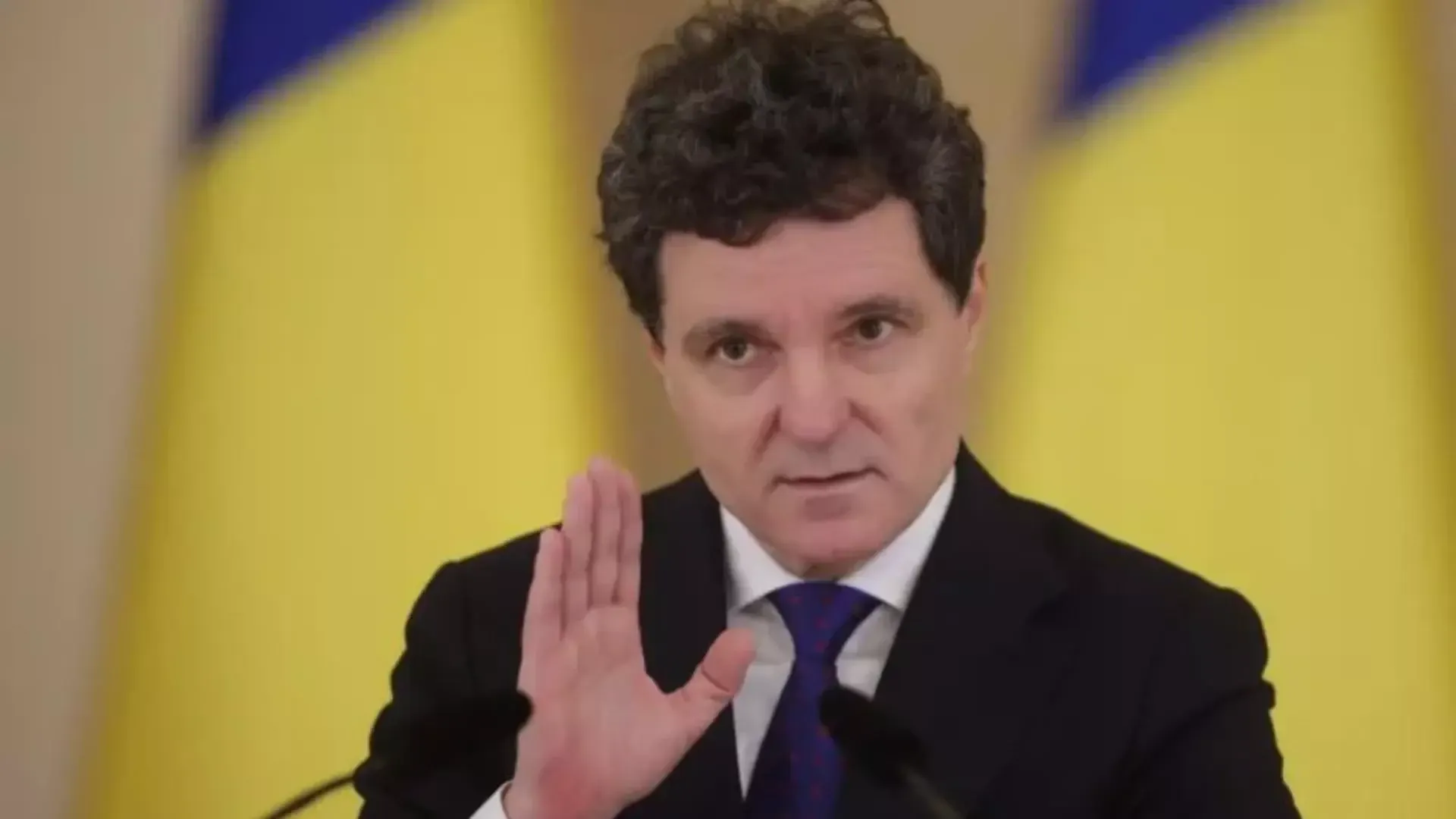 Nicușor Dan       