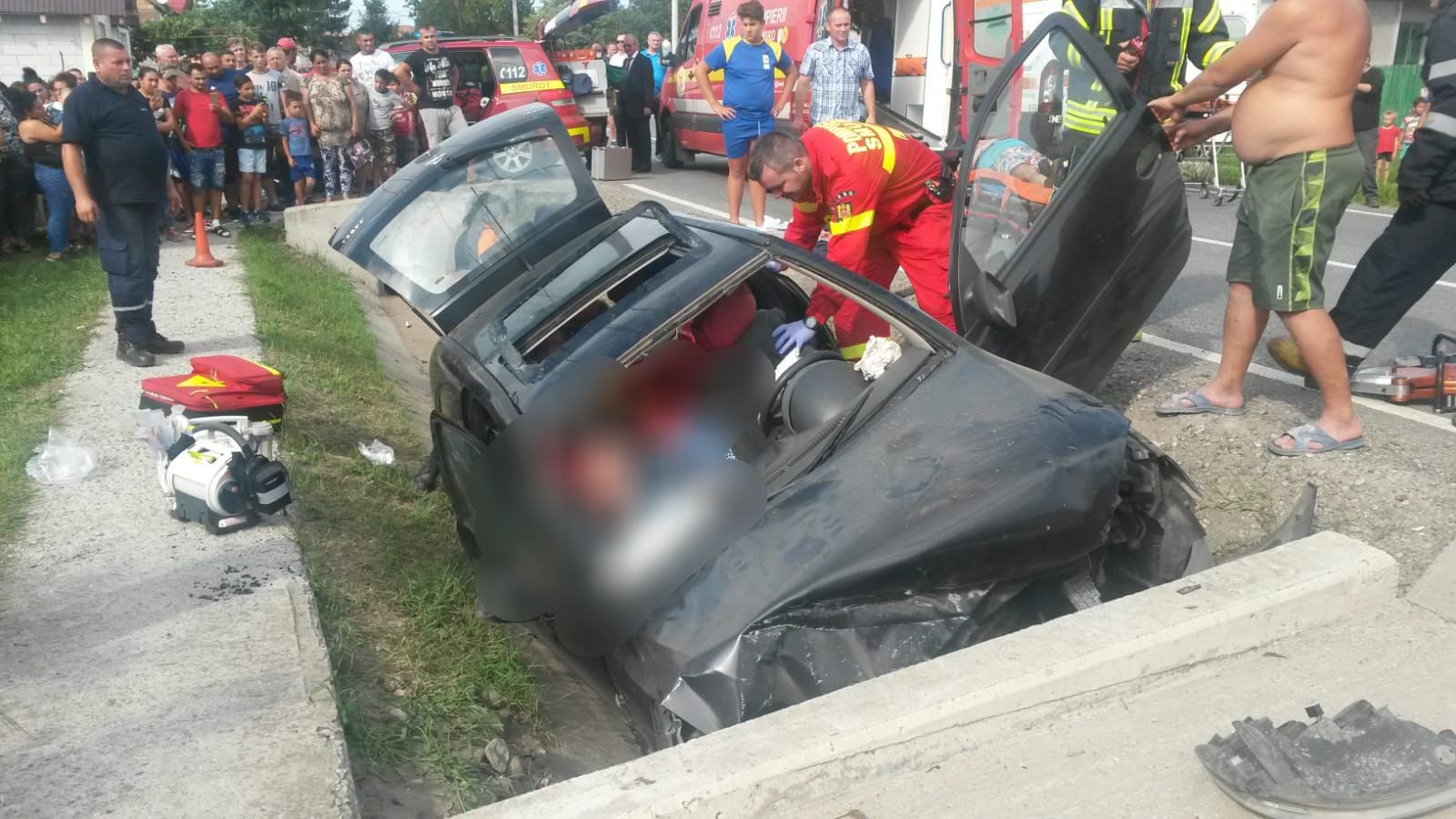 3ED05B58-11CE-4154-ACD9-9F96D5BF75ED