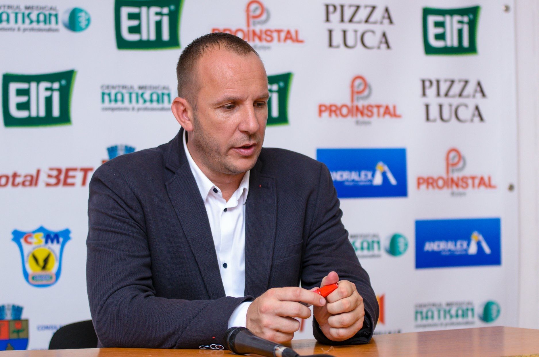 CE87B9F8-1866-44A9-8880-3752FB774A8B