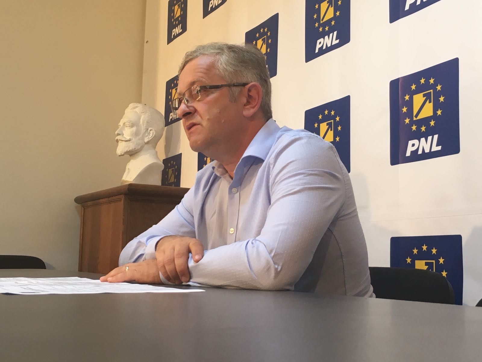 47A84153-2595-4DE4-BA60-83B58F8BB398