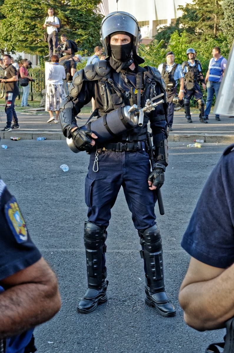 653A5BED-B28D-44C7-A1D5-3E3F4AC62425