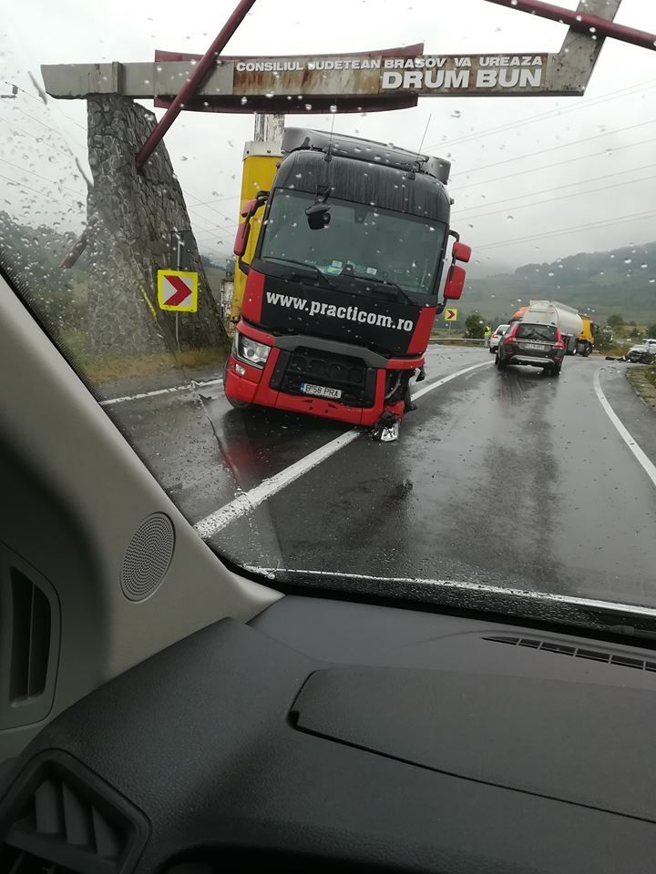 703914AE-45FE-473F-9844-D2B159F33AFF